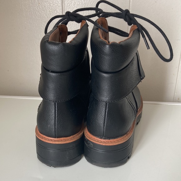 Women’s Guess Winter Coat and boots bundle - Picture 8 of 10